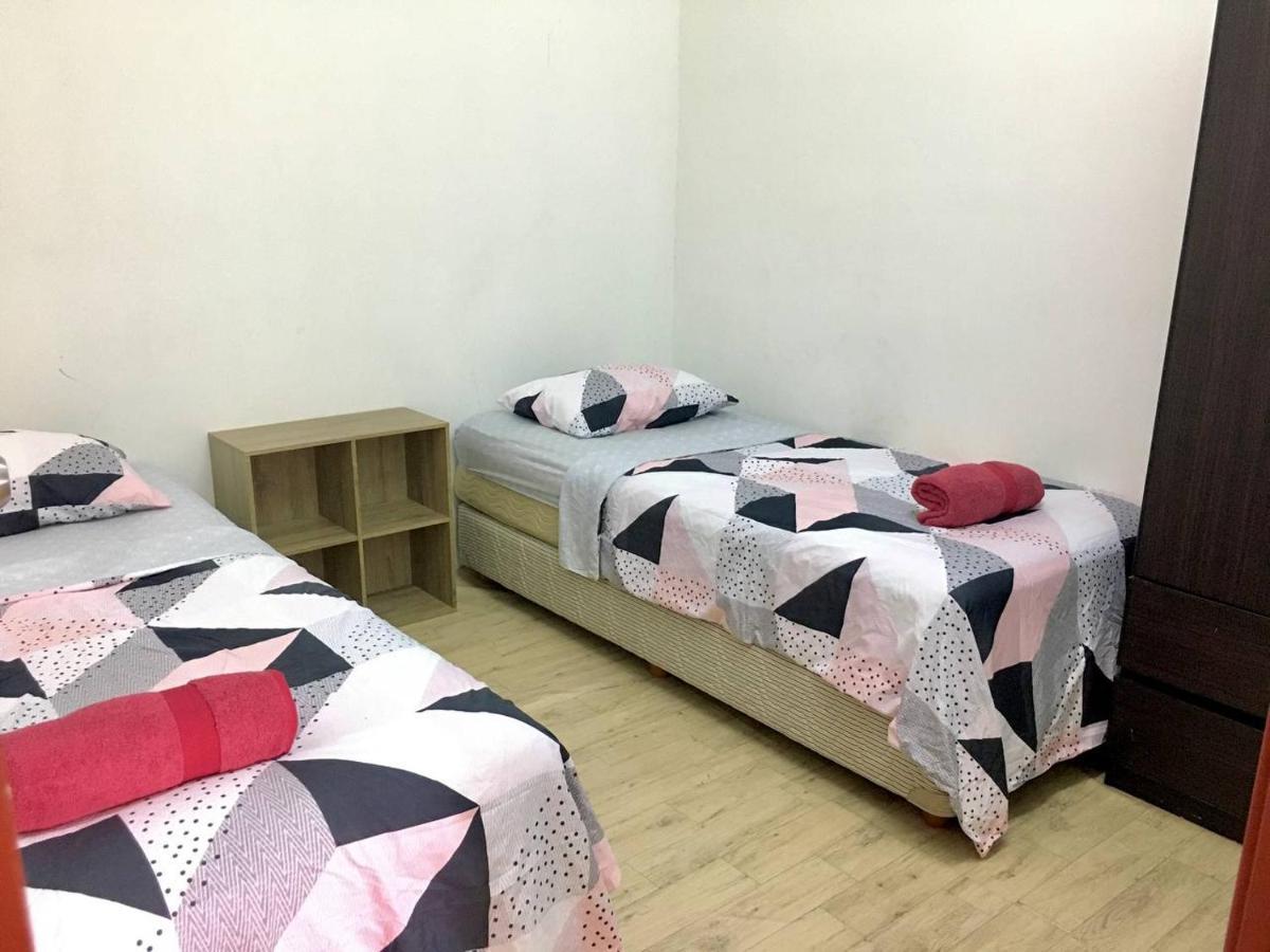 Adinda Homestay Kuala Terengganu Bagian luar foto
