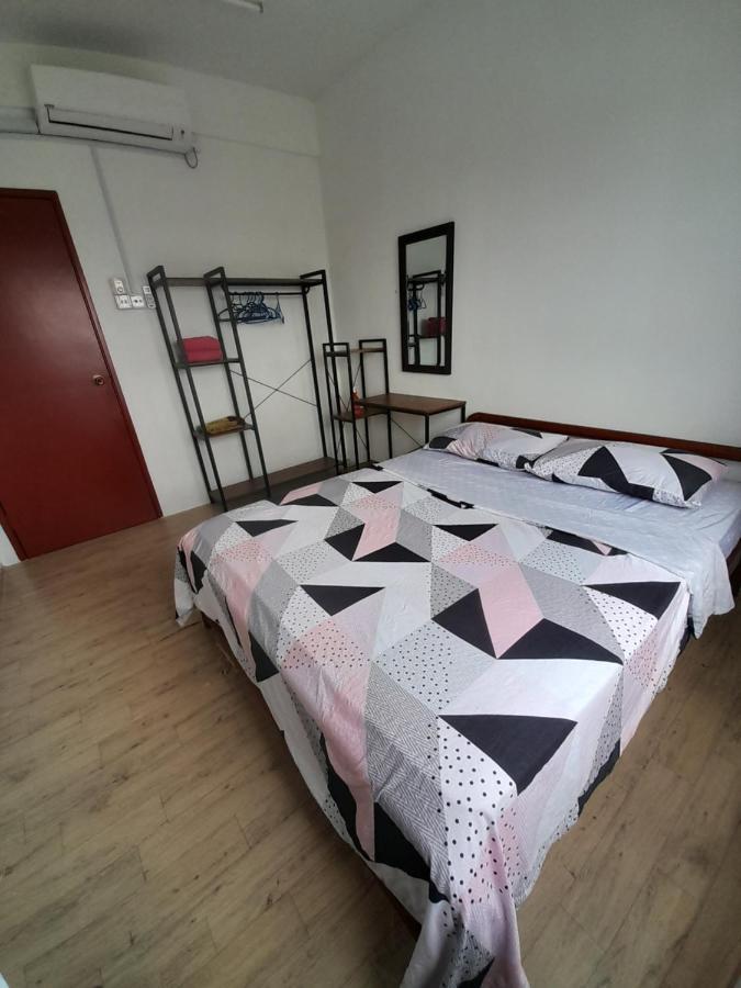 Adinda Homestay Kuala Terengganu Bagian luar foto