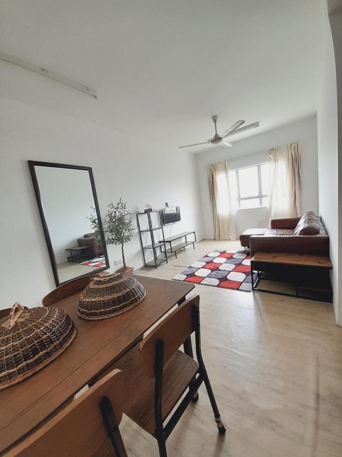 Adinda Homestay Kuala Terengganu Bagian luar foto